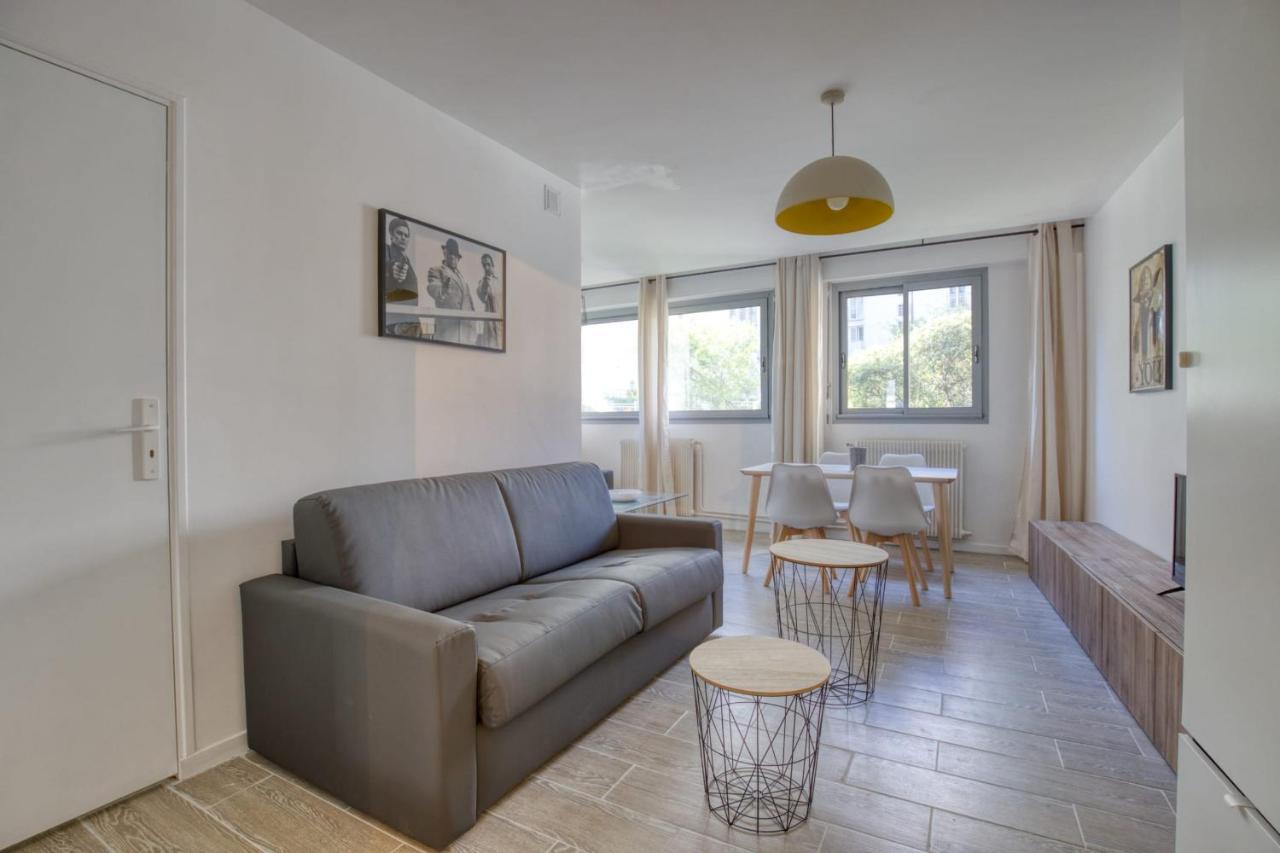 Charming Apartment In The Heart Of The 19Th Paris Ngoại thất bức ảnh